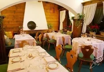 Villa Oretta Cortina d'Ampezzo 3*,  Italy